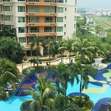 Qaiser Executive Stay East Lake Residence Kampong Bohol Luaran gambar