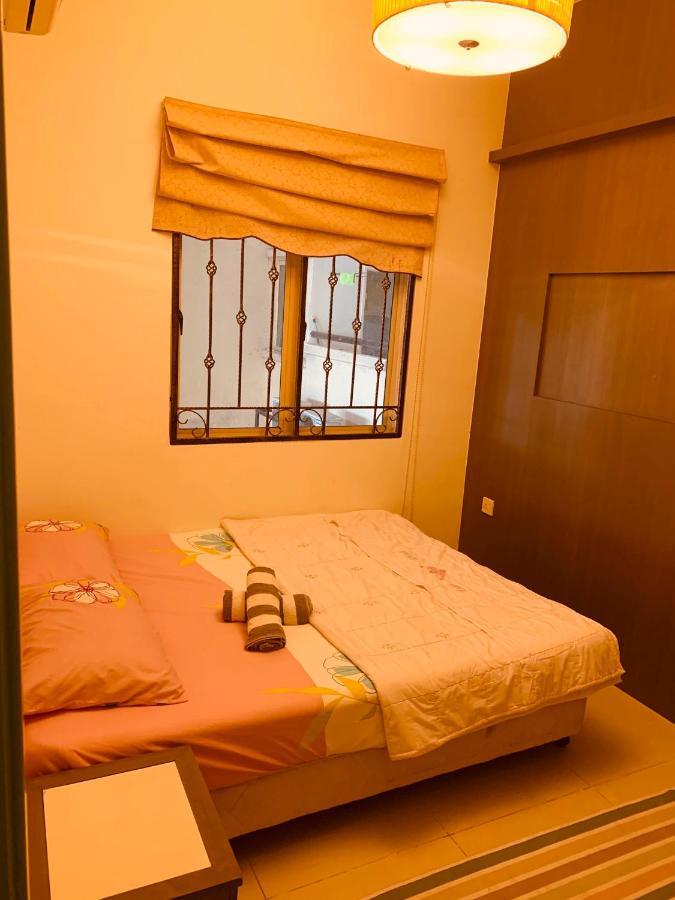 Qaiser Executive Stay East Lake Residence Kampong Bohol Luaran gambar