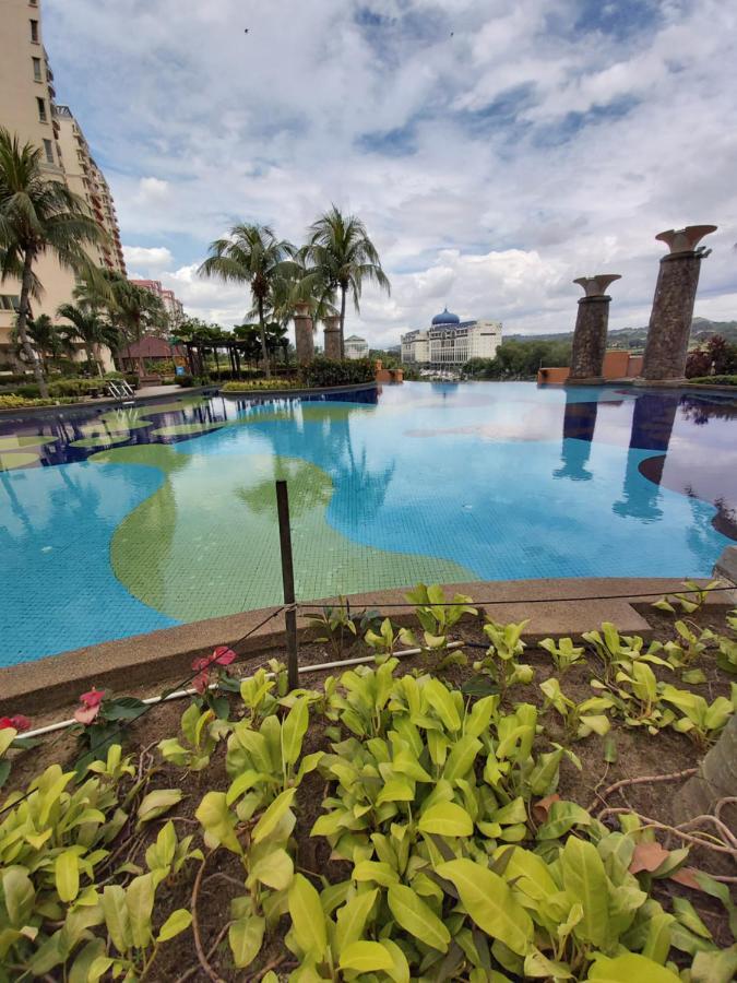 Qaiser Executive Stay East Lake Residence Kampong Bohol Luaran gambar